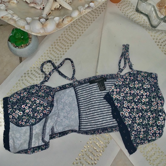 Forever 21 navy blue floral cover-bra/bra. Size. S - Picture 3 of 4
